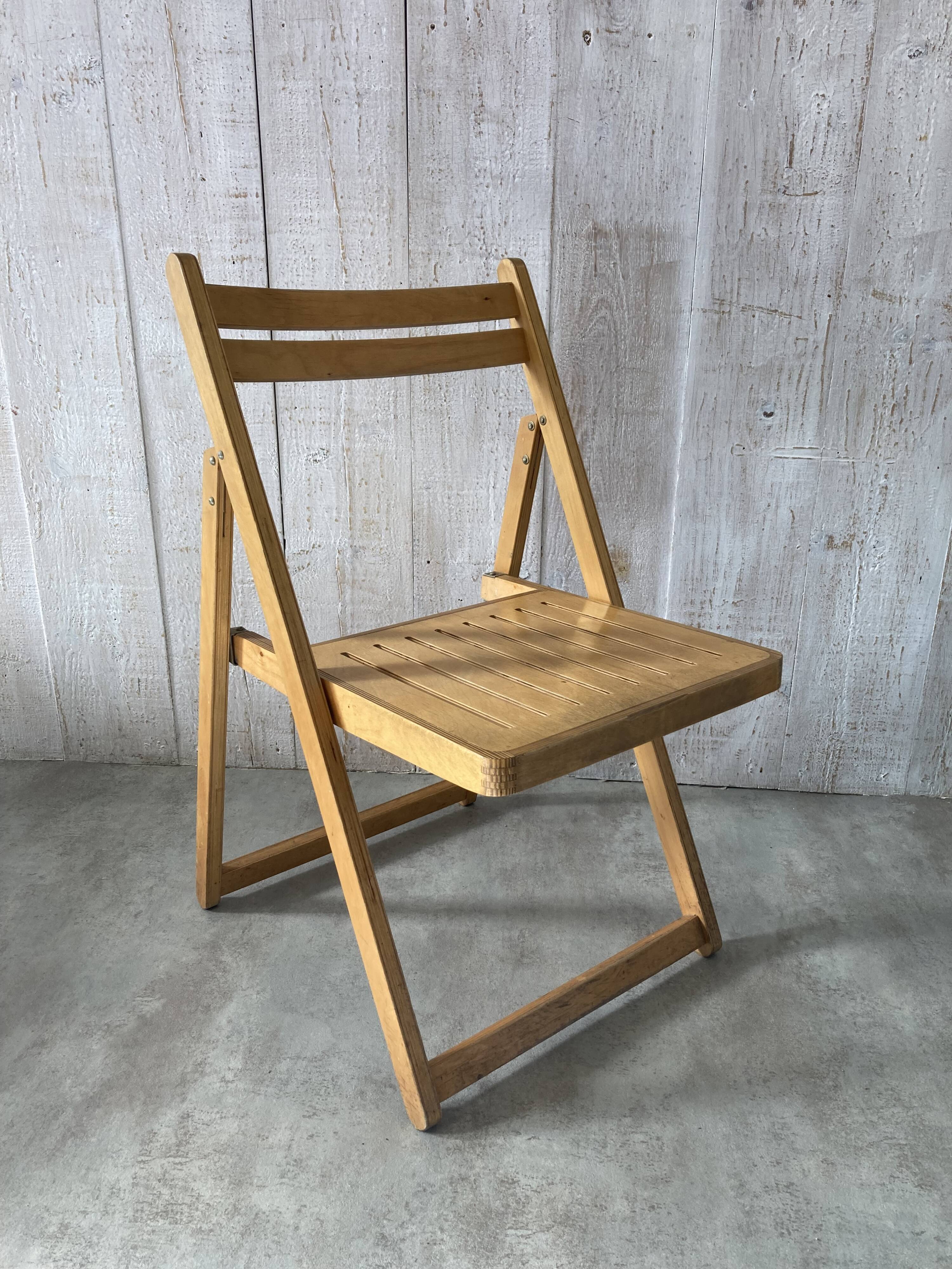 Vintage folding chair