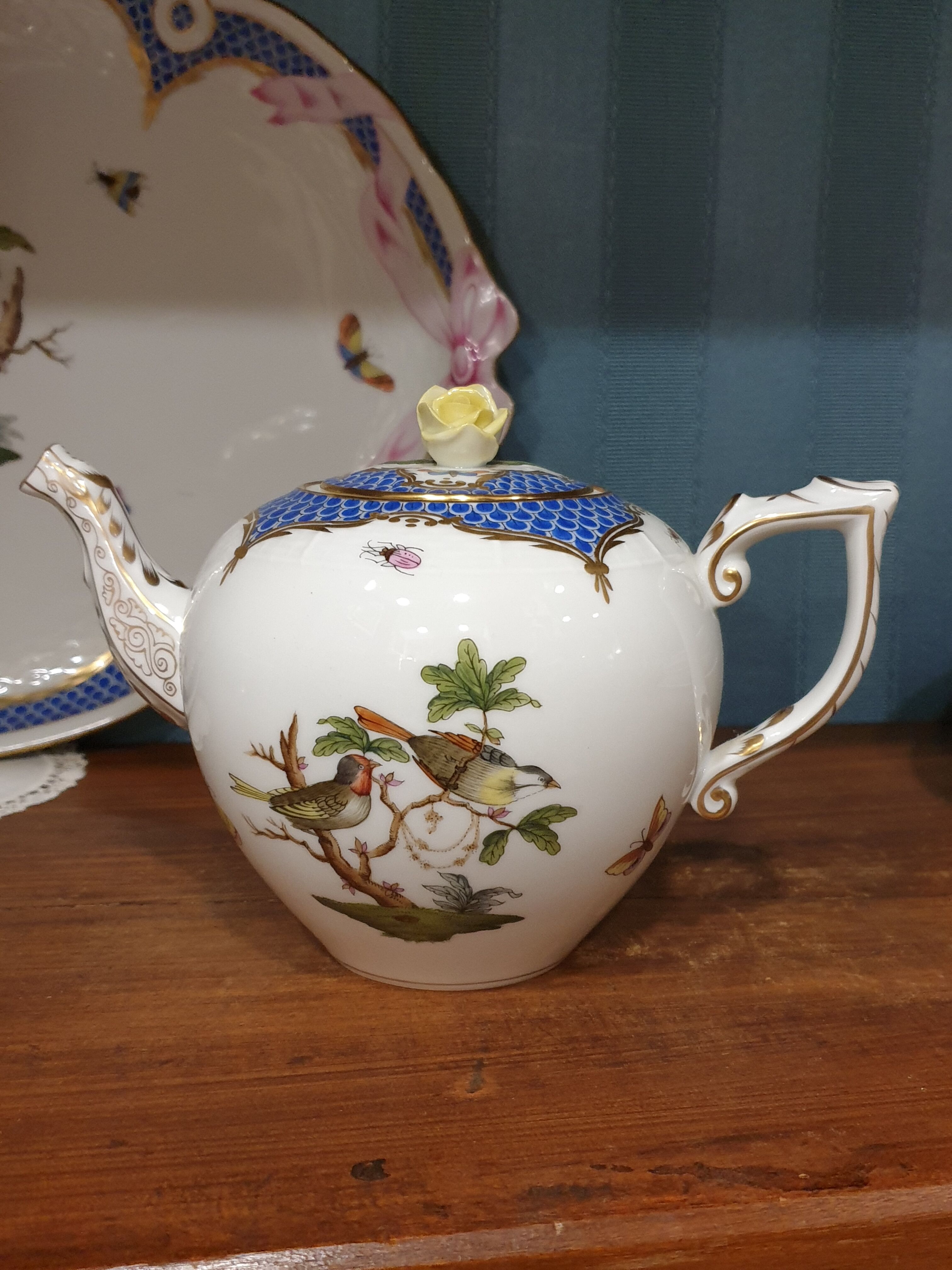 Porcelaine fine Budapest porcelaine, Herend Hungary Selency