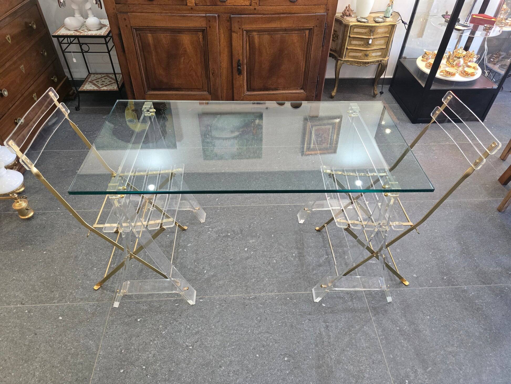 Marais International – Table and 2 chairs "The Invisibles by Marais"