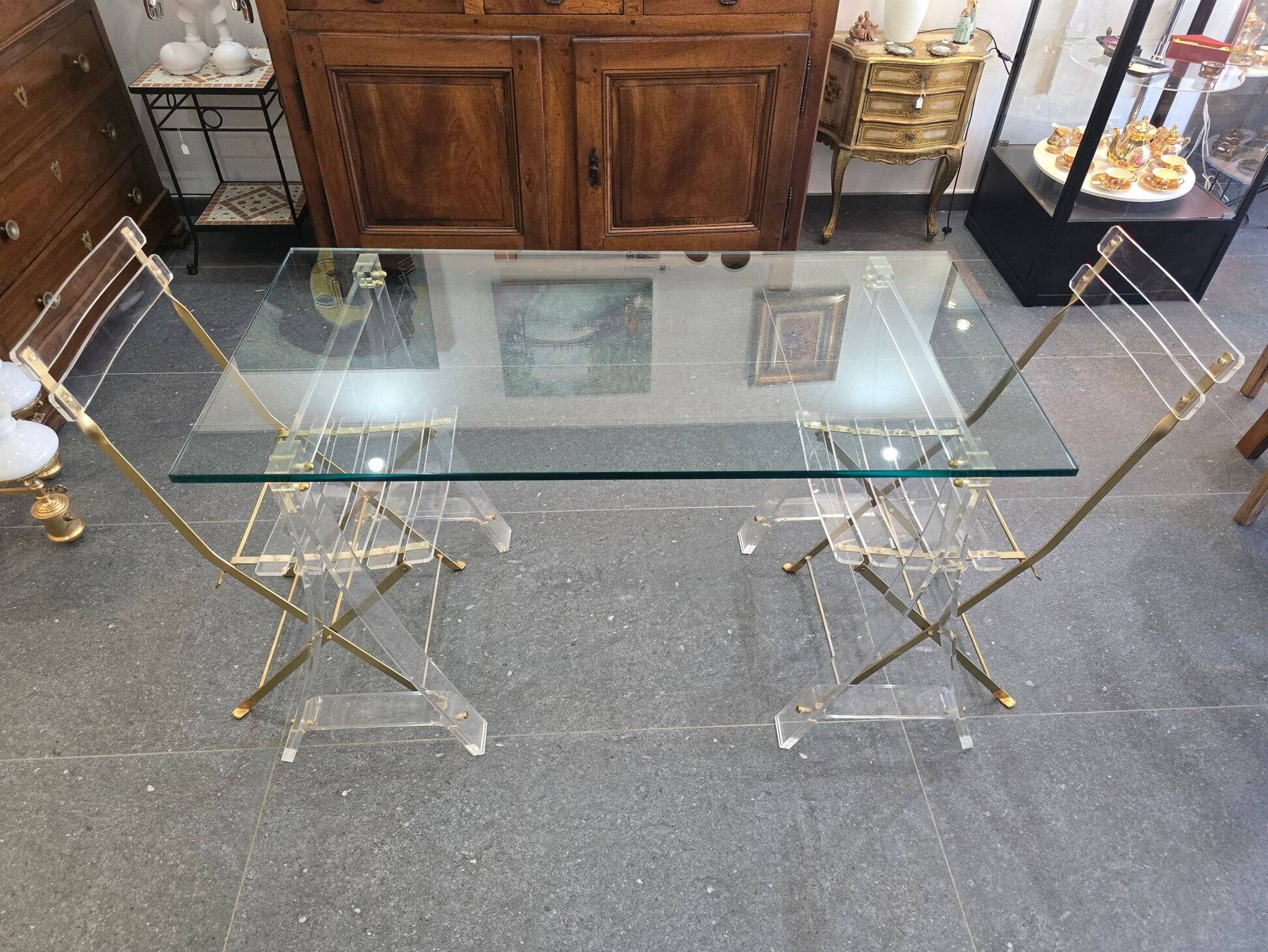 Marais International – Table and 2 chairs "The Invisibles by Marais"