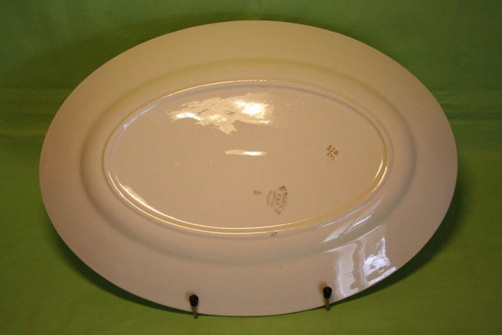 K & G pattern oval serving plate roses