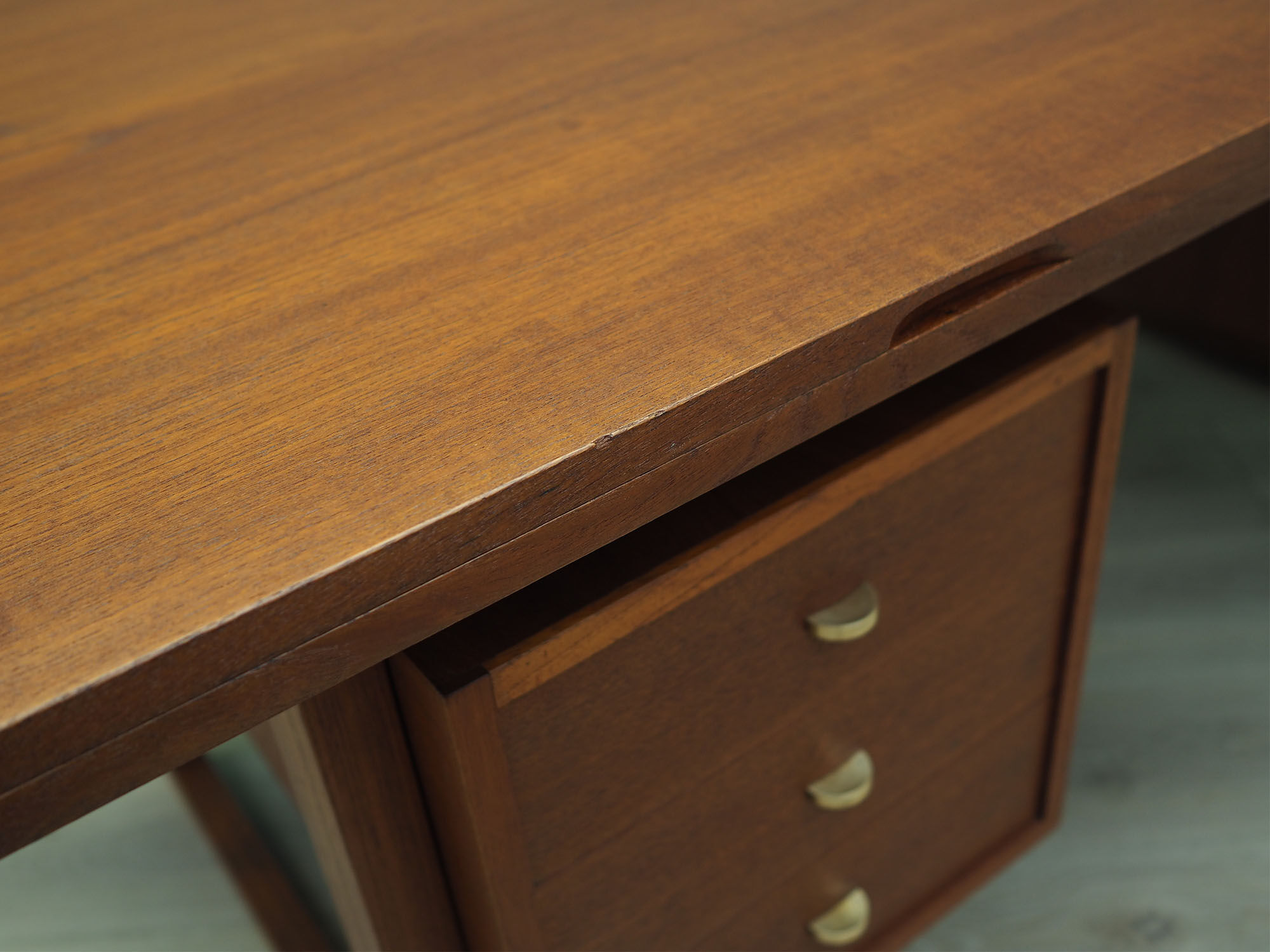 Bureau en teck, design danois, années 1970, fabriqué au Danemark