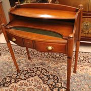 Secretary of the day with a sliding tray and Louis-Philippe leather