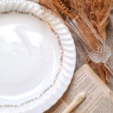 Round dish, hard porcelain, Rheinpfalz, Germany