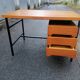 Bureau. vintage. année. 60