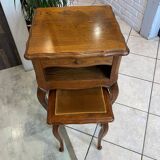 Guéridon ensemble gueridon et tabouret de style Louis XV en chêne massif