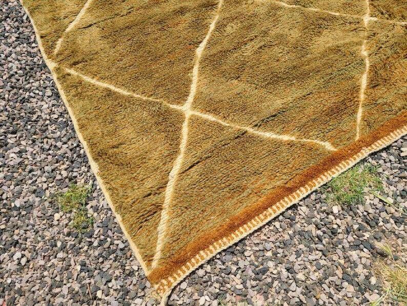 Large ochre and mustard Moroccan Mrirt rug 350x300 cm – diamond pattern