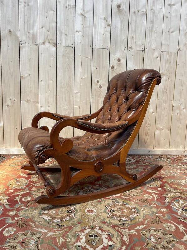 Rocking-chair Chesterfileld en cuir