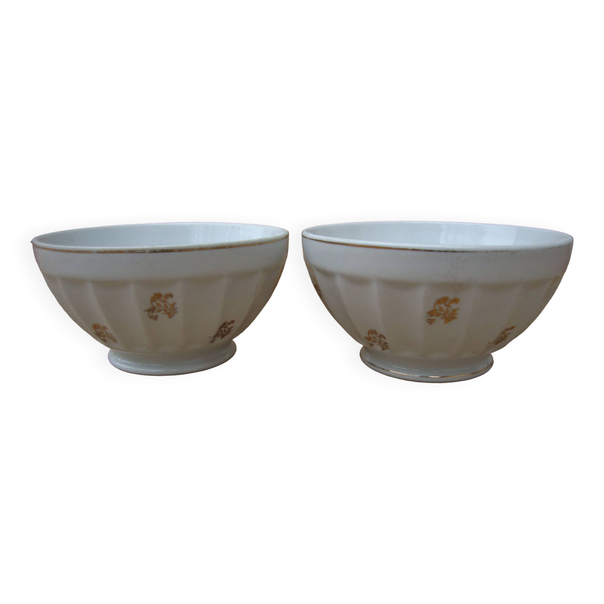 Set of 2 old ribbed white Longchamp porcelain bowls with gold decoration