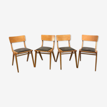 Ensemble de 4 chaises boomerang en hêtre vintage 60 Un ensemble de chaises emblématiques de Gościcińska Fabryka Mebli