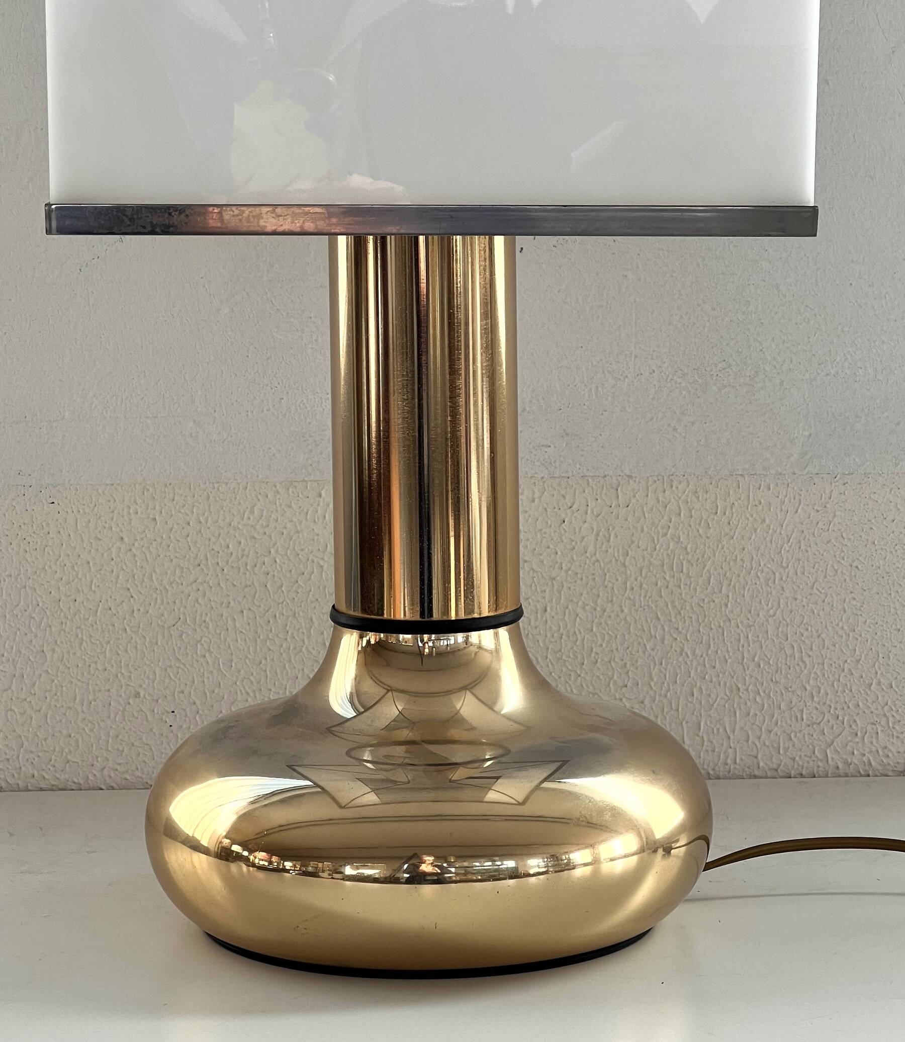 Italian metal table lamp with perspex lampshade, 1970s