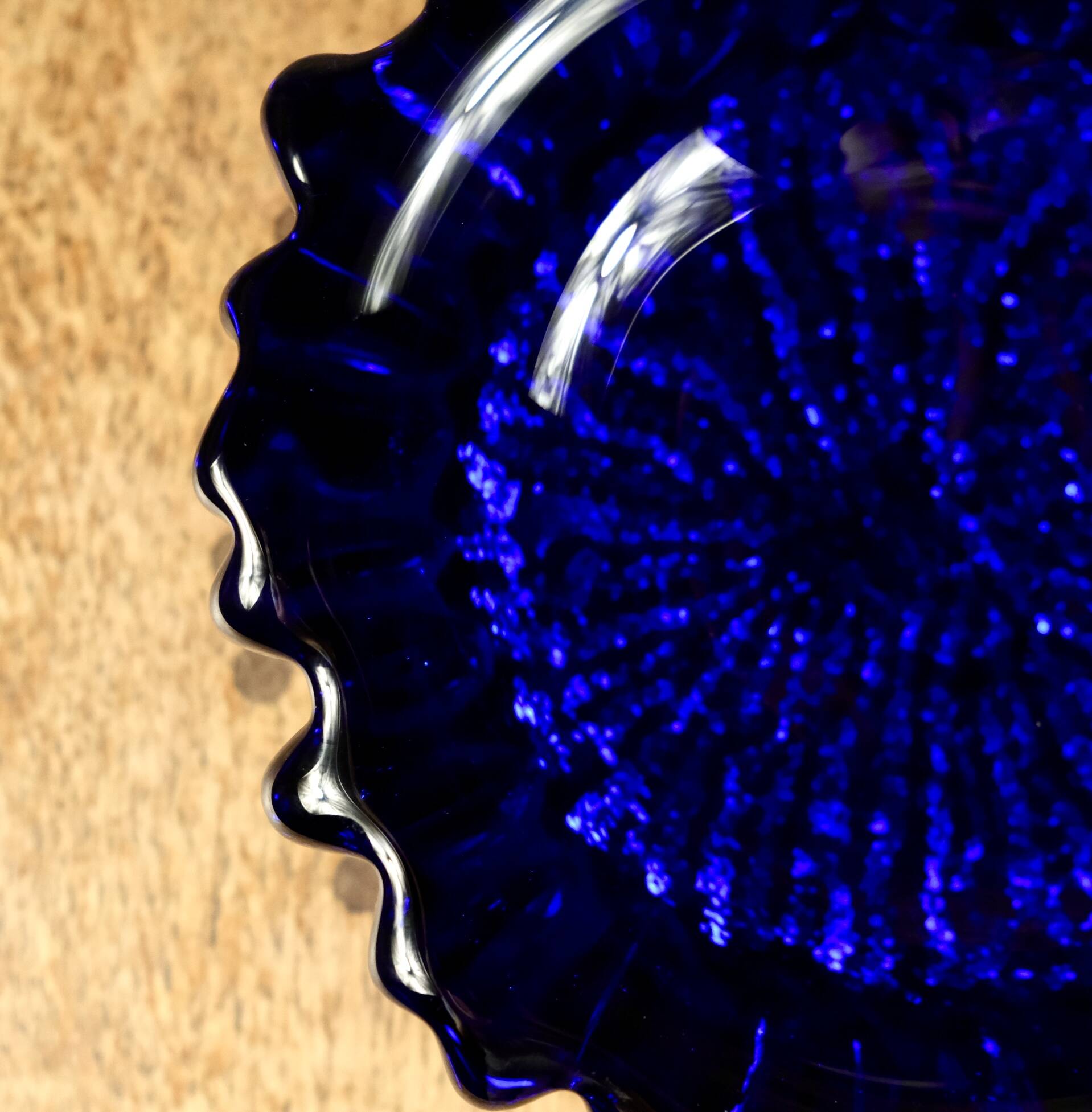 Glass crystal trinket tray by Willy Johansson for Hadeland, Norway, 1970s