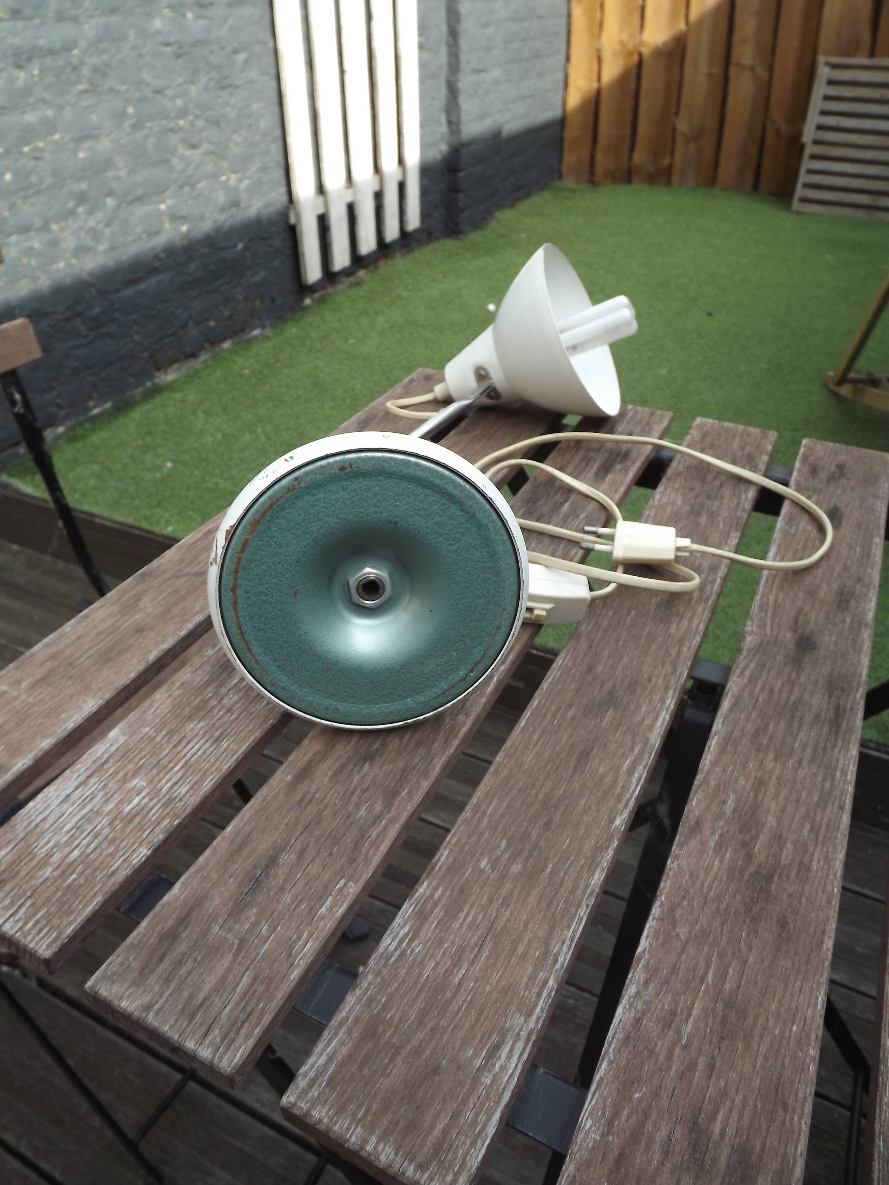 Lampe métal blanche 70' articulée vintage