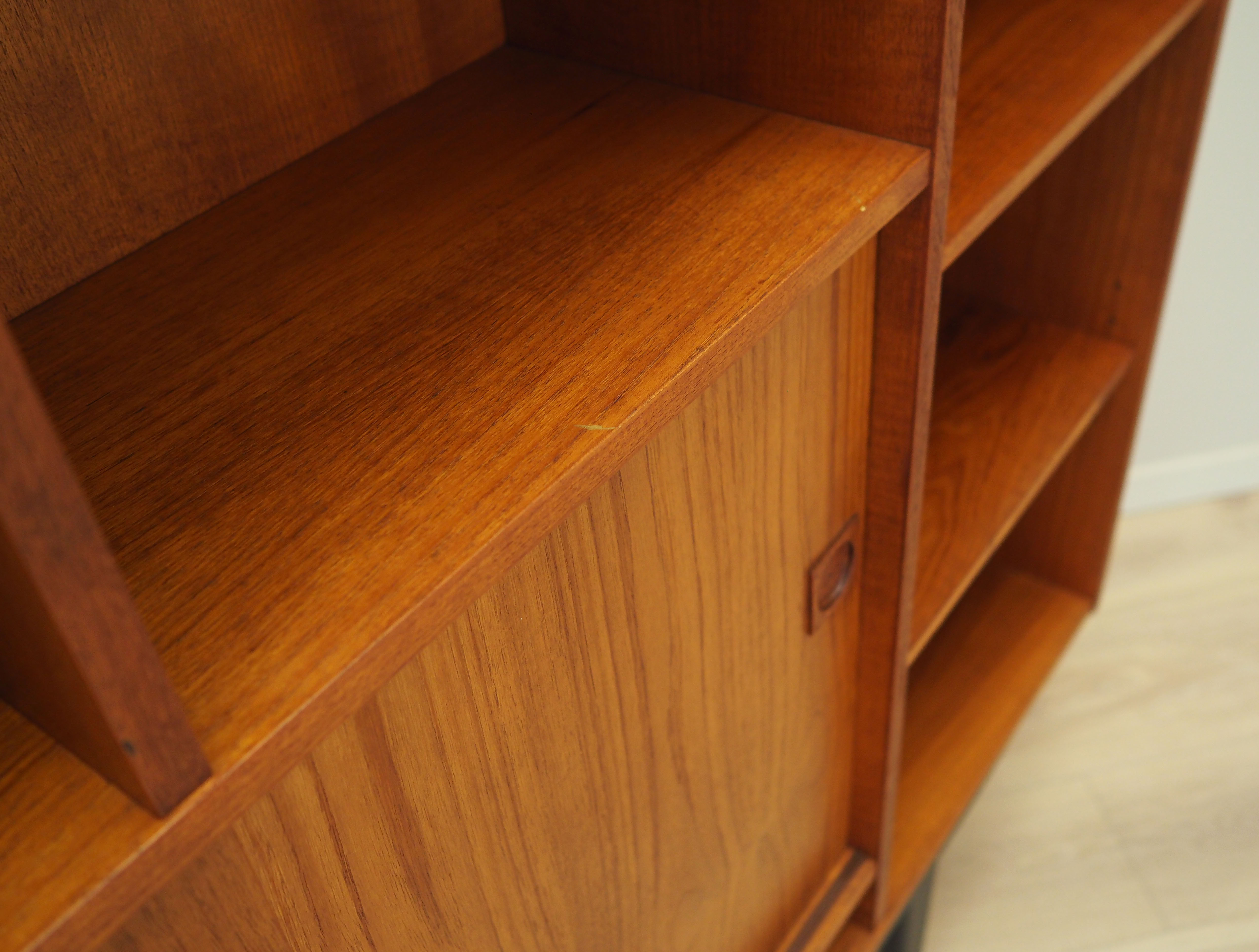 Teak bookcase, Danish design, 1970s, production: Farsø Møbelfabrik