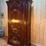 Armoire / Bonnetière d'époque Louis XIV