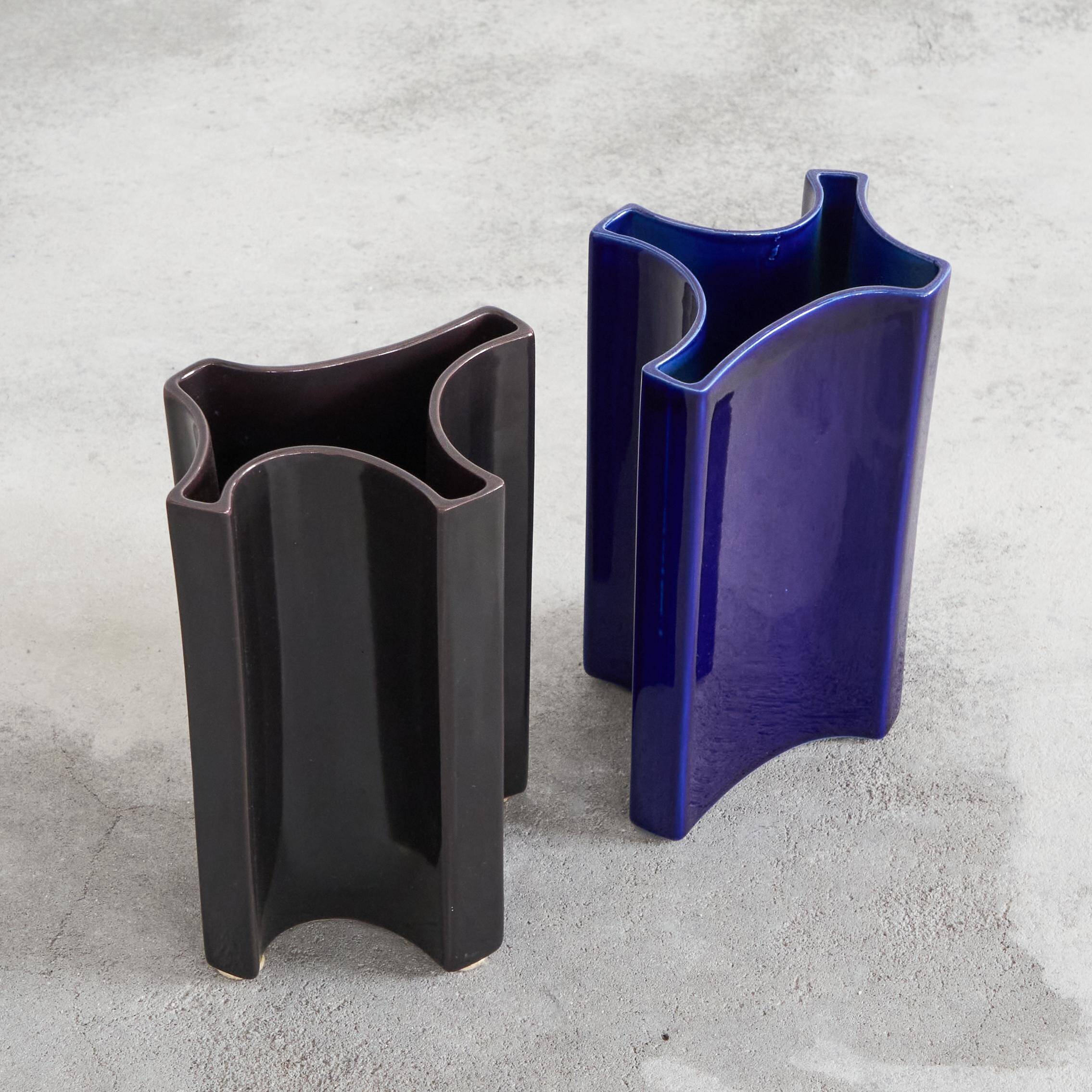 Angelo Mangiarotti, pair of mid-century vases for Fratelli Brambilla, 1960s