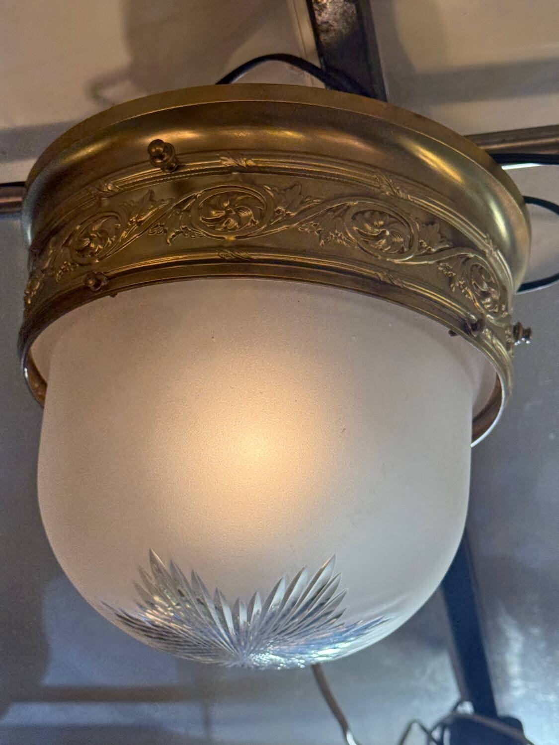 Plafonnier en laiton et cristal