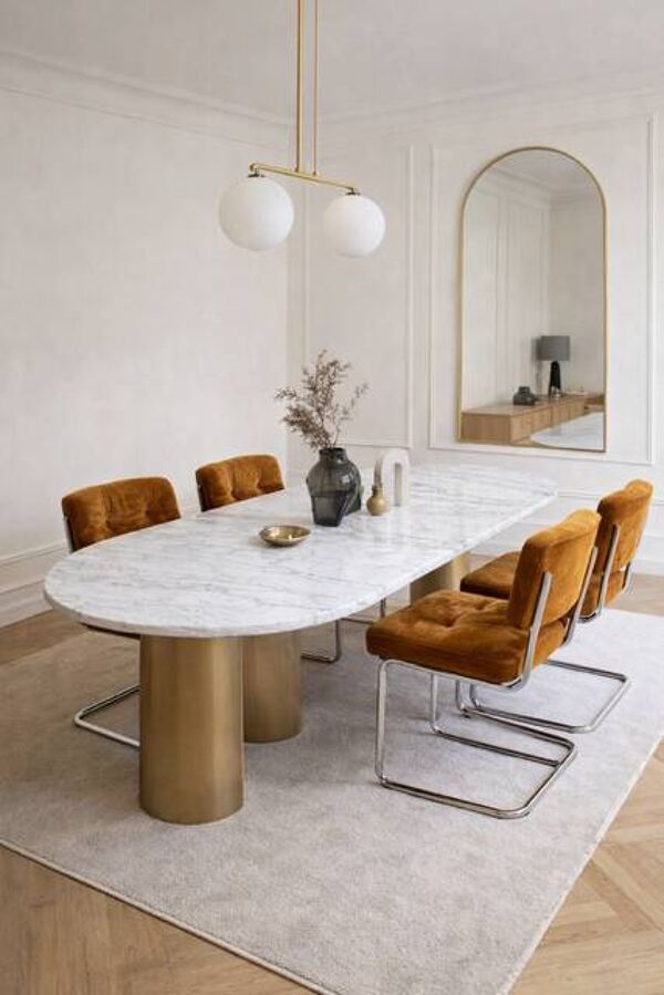 Chaises daim cognac Roche Bobois