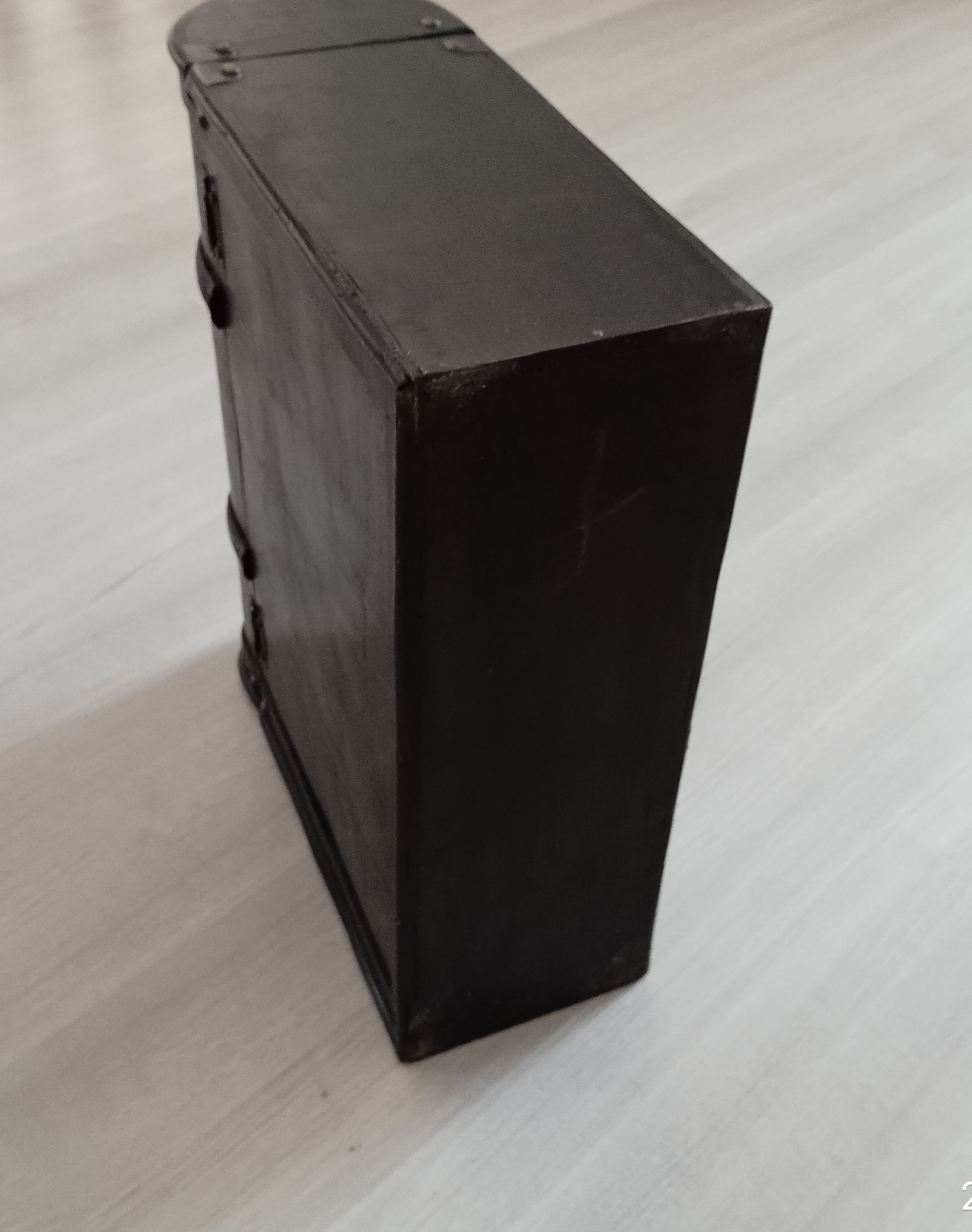 Mini bar vintage wooden briefcase