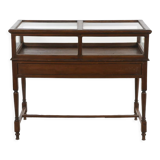 Wooden presentation showcase table