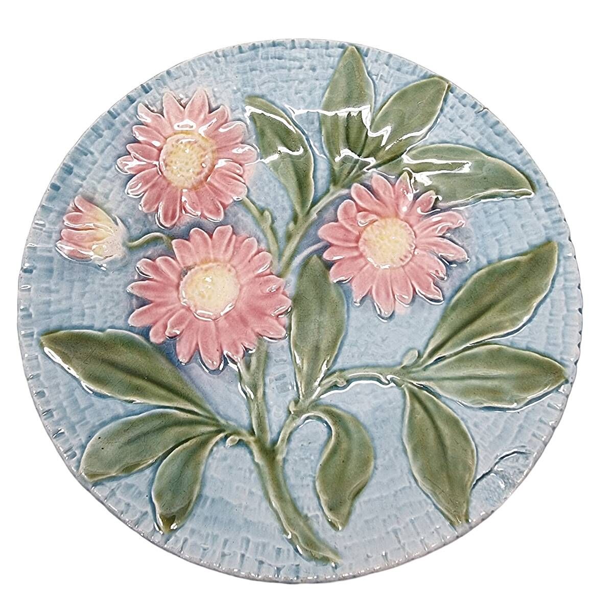 Antique Sarreguemines wall plates – Set of 2 with floral decor