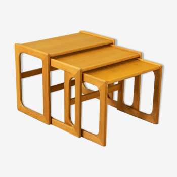 1960s nesting tables, Salin