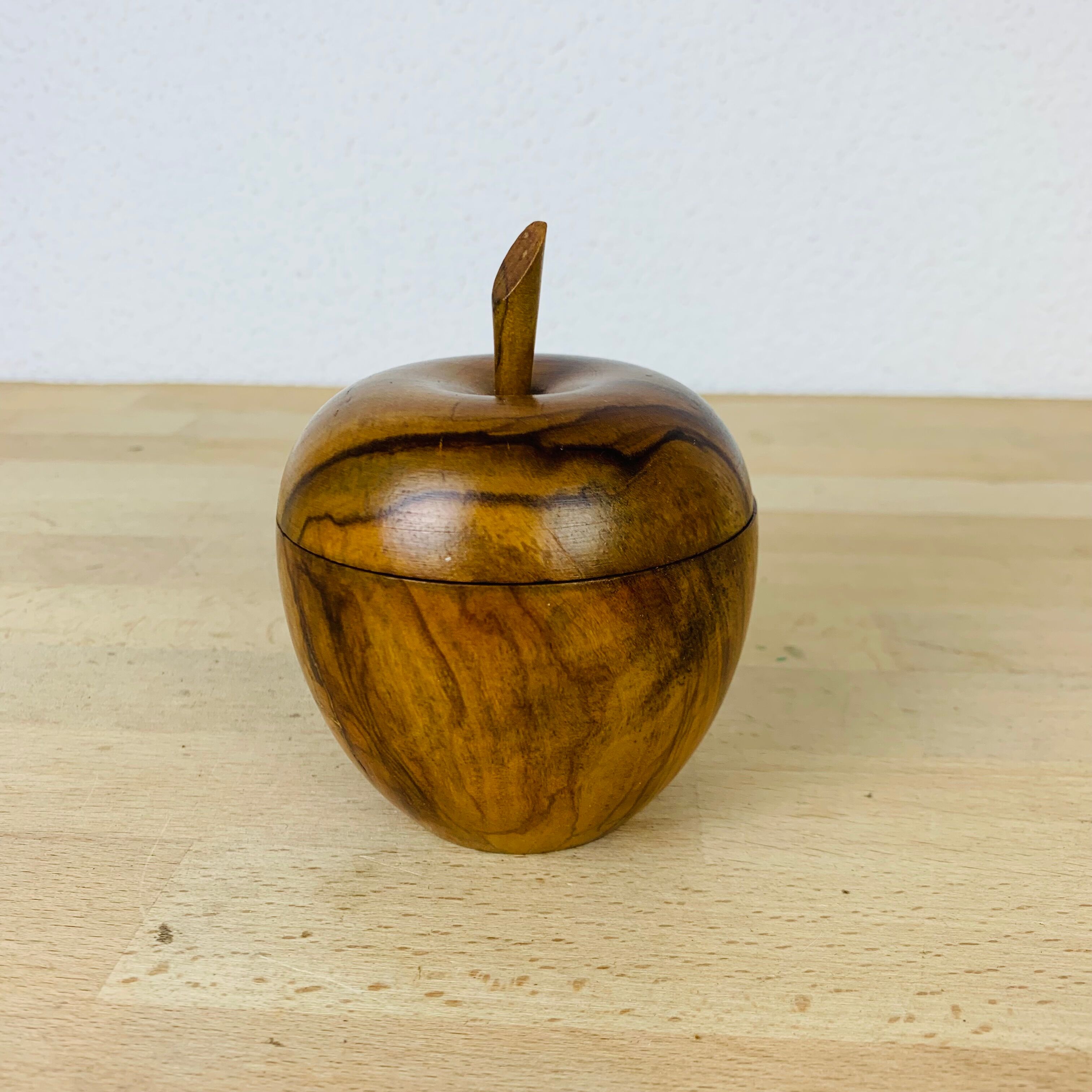 Olive wood apple box