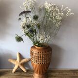 Cache jar in rattan or vase for dry bouquet