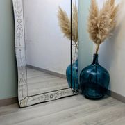 Large antique Venetian mirror – Murano flowers and engravings – 123 x 75 cm