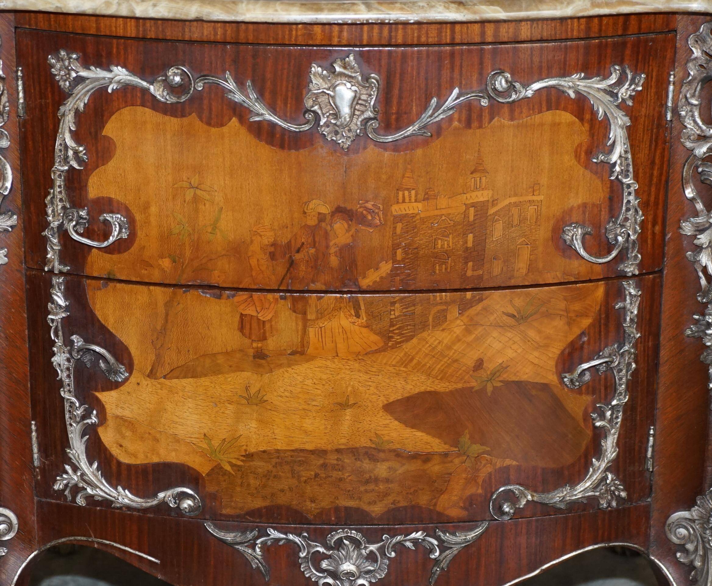 Buffet rare Germain Landrin vers 1750 en marbre et kingwood
