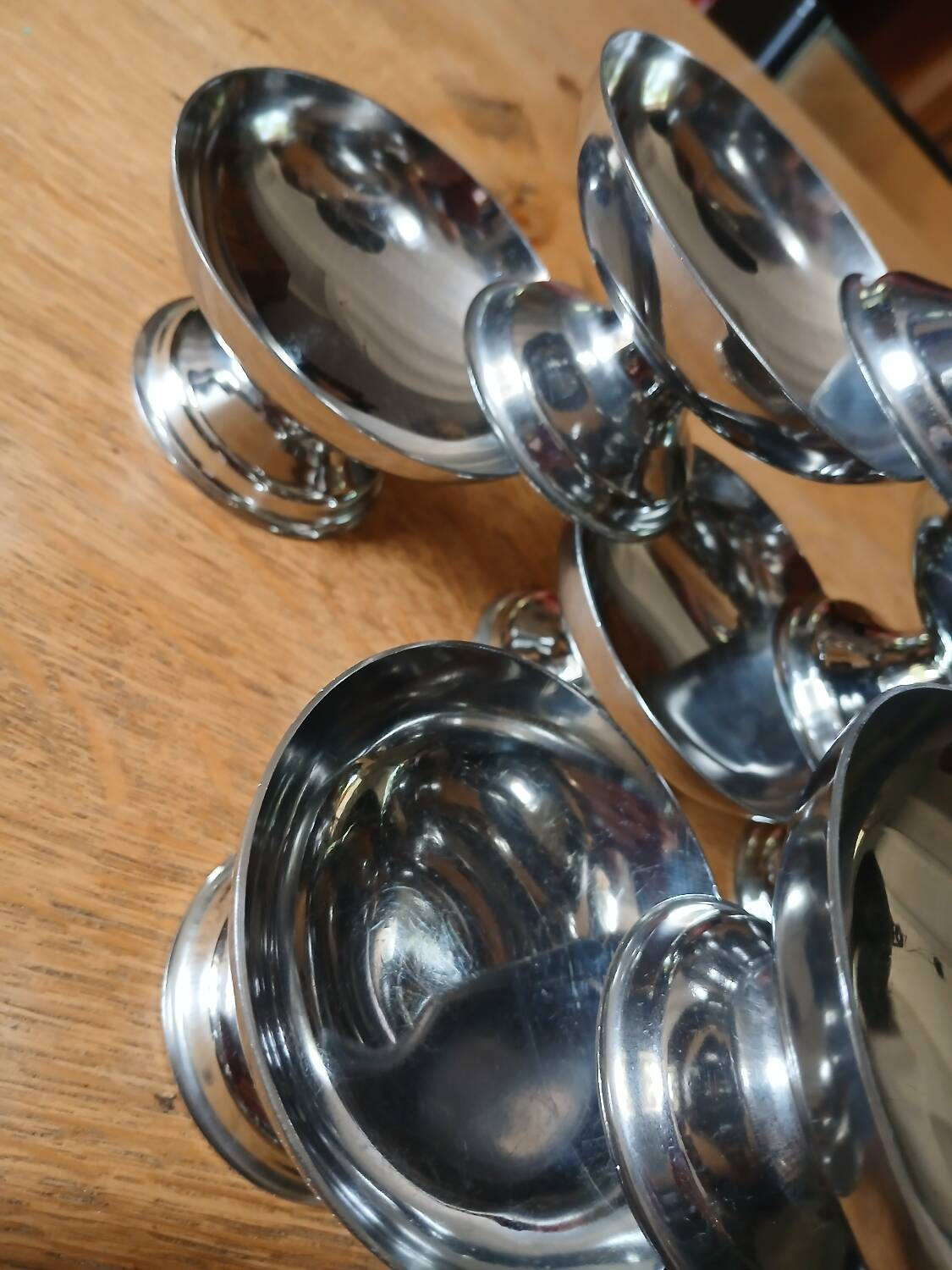 13 stainless steel ice cream cups + serving trolley