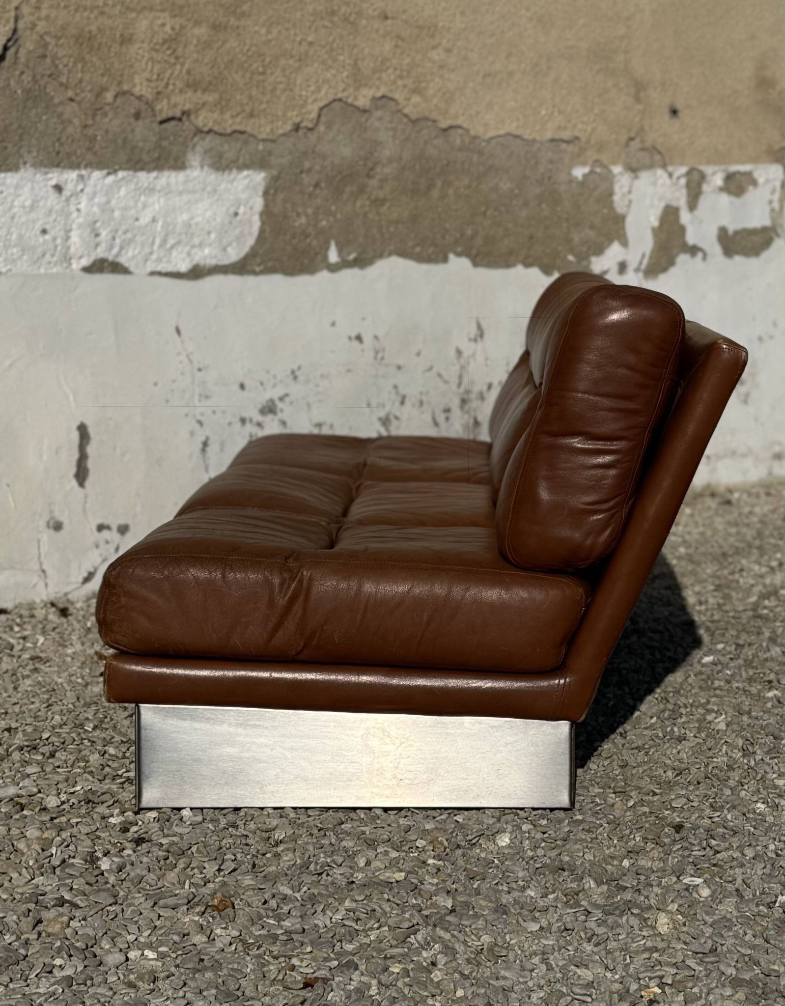 Complete vintage living room set, brushed aluminum and brown leather, France, 1970