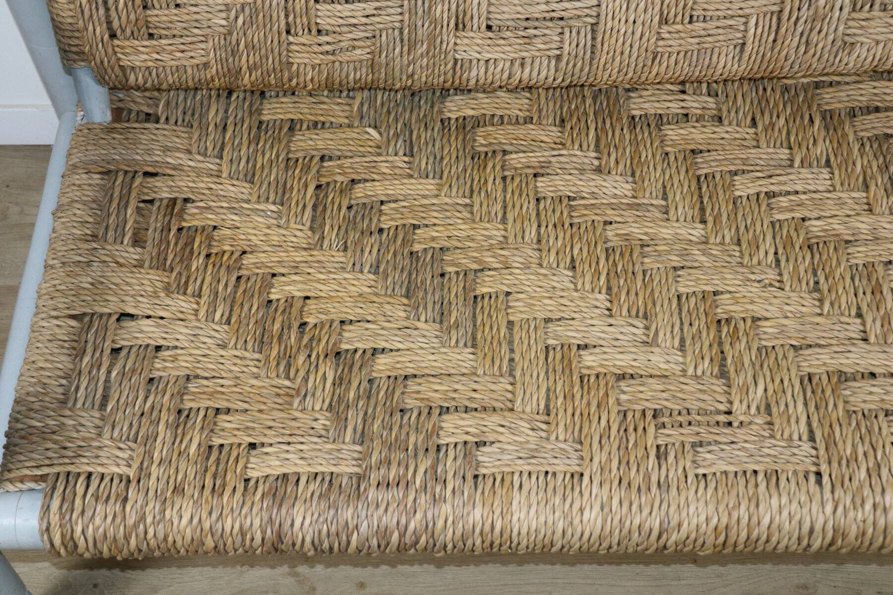 Vintage bench in braided rope and painted wood, 1950s-60s.