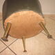 Coffre  vintage a pieds conique