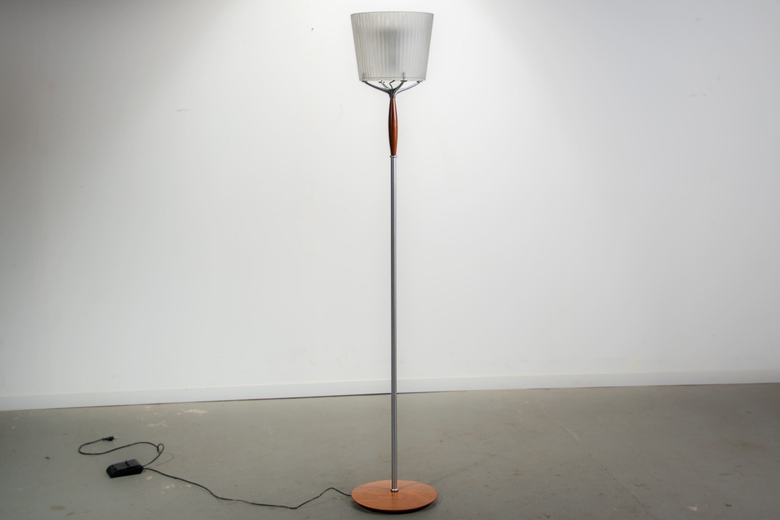 Orione floor lamp by Rodolfo Dordoni for Artemide