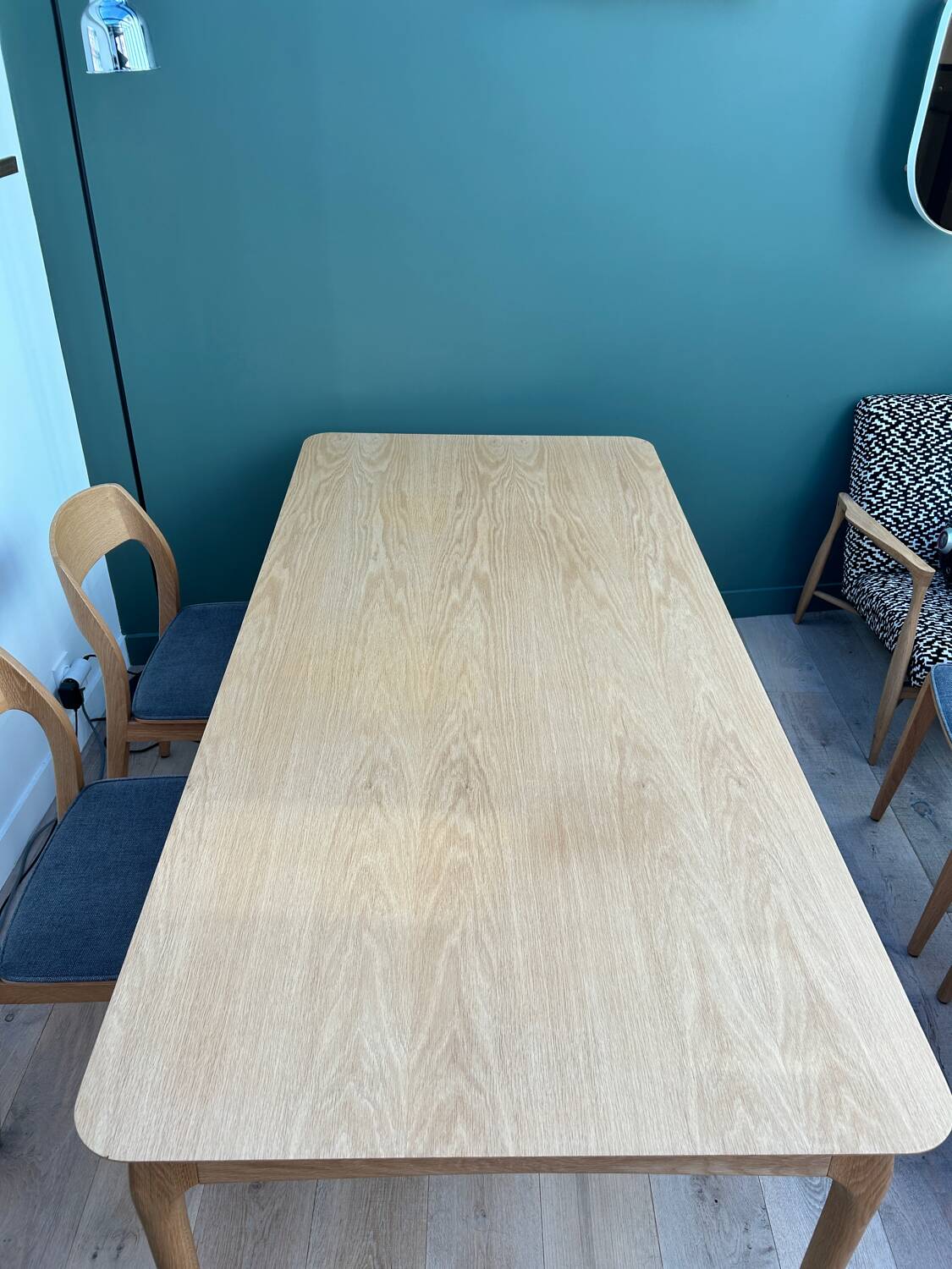 Red Edition dining table model fifty