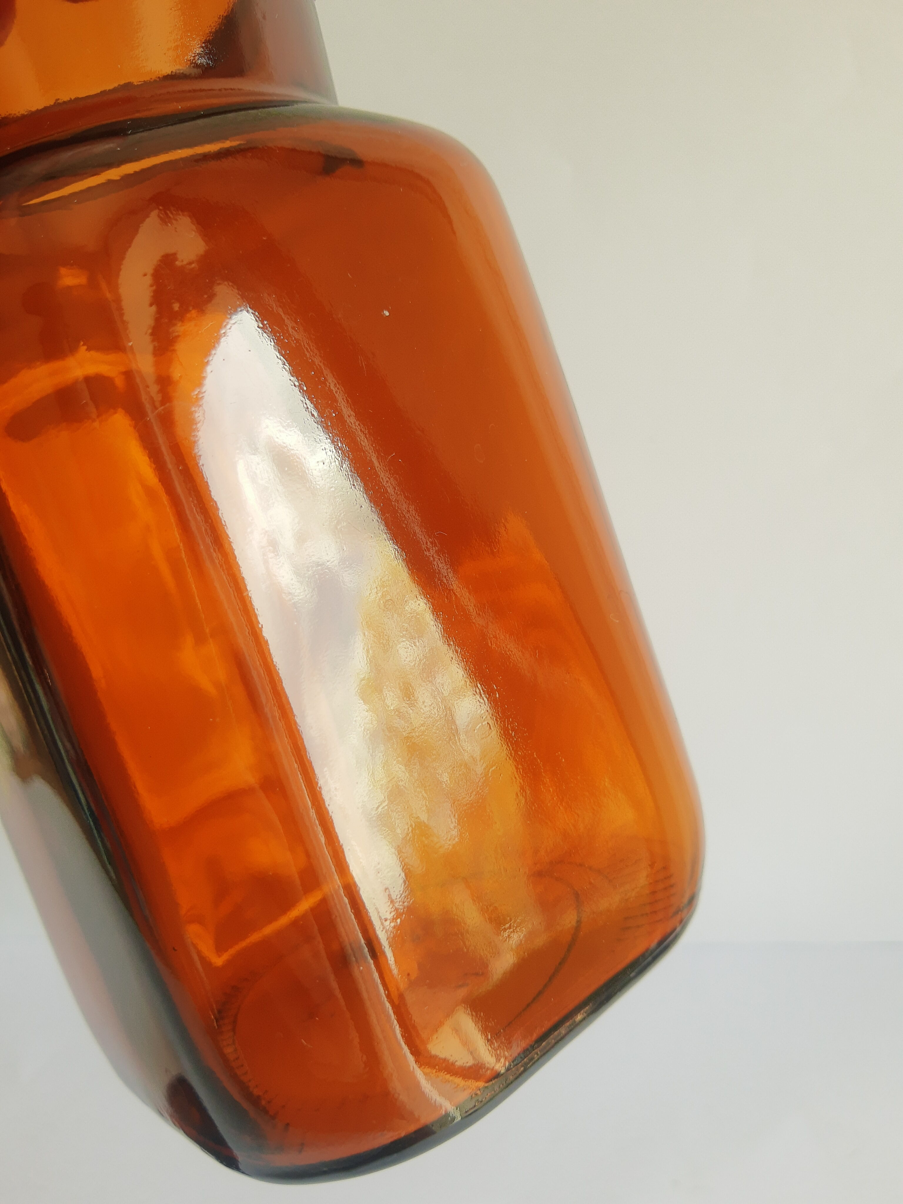 Old vintage amber apothecary jar jar
