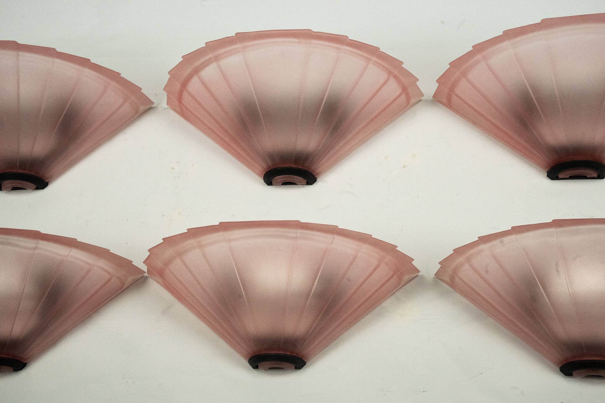 Set of six De Majo sconces in thick pink murano glass. Italy 1980s