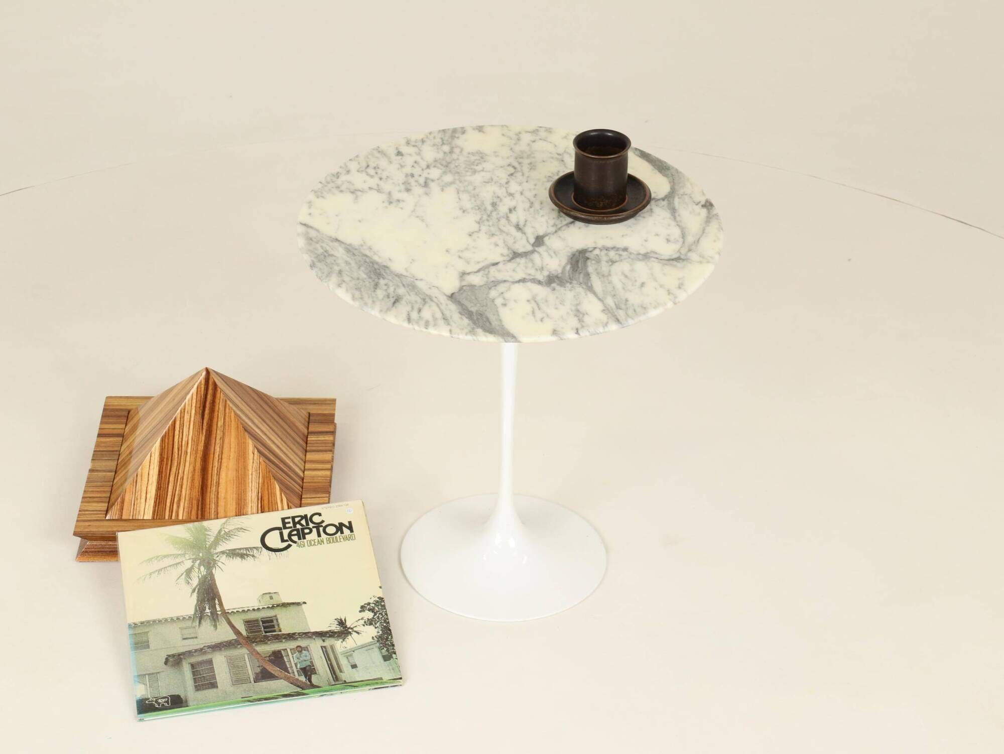Tulip Side Table in White Marble by Eero Saarinen for Knoll, 1960s