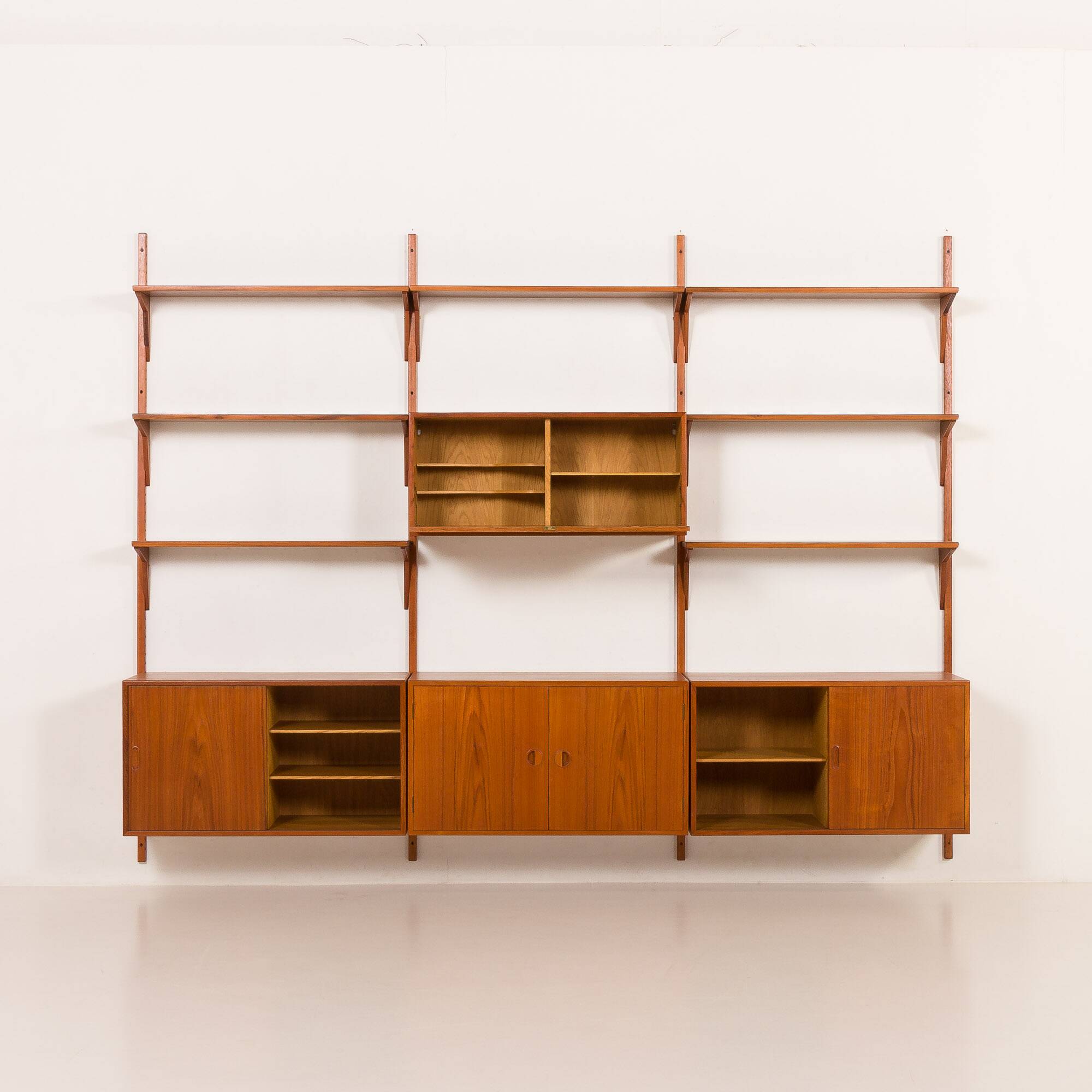 Hansen and Guldborg 3 bay teak wall unit, Denmark 1960s