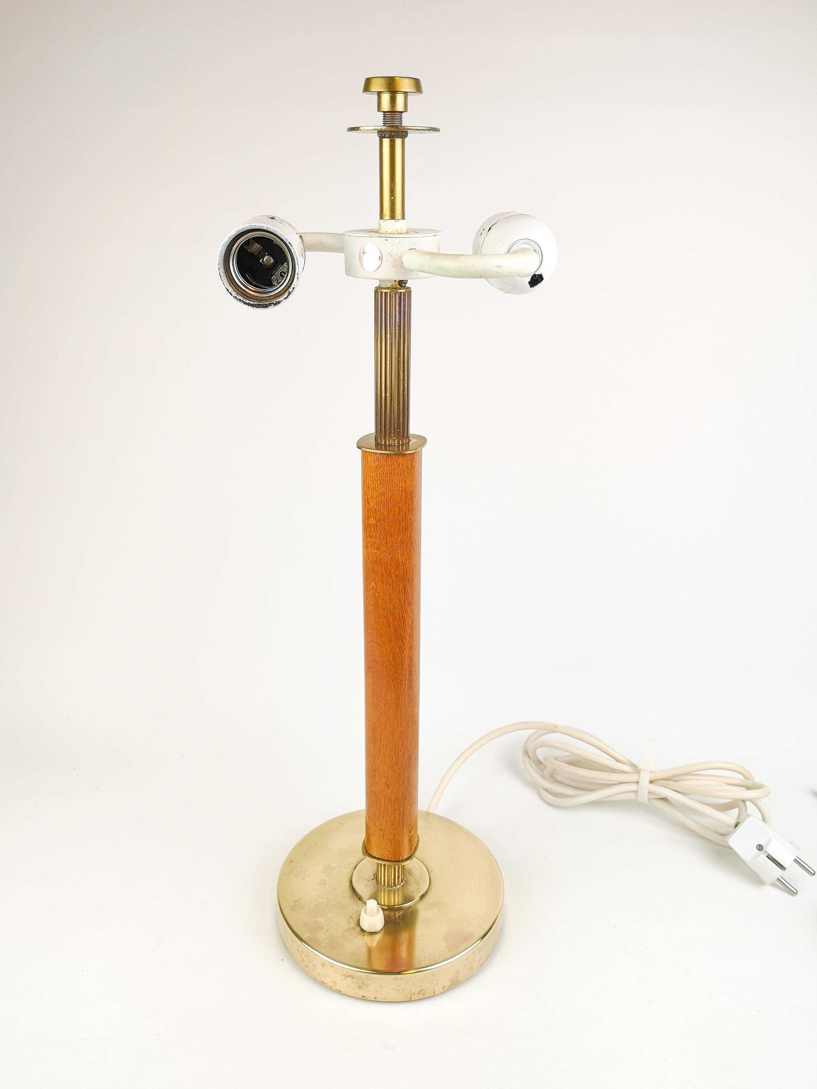 Mid-century Swedish table lamp in brass, crystal, and wood by Boréns.