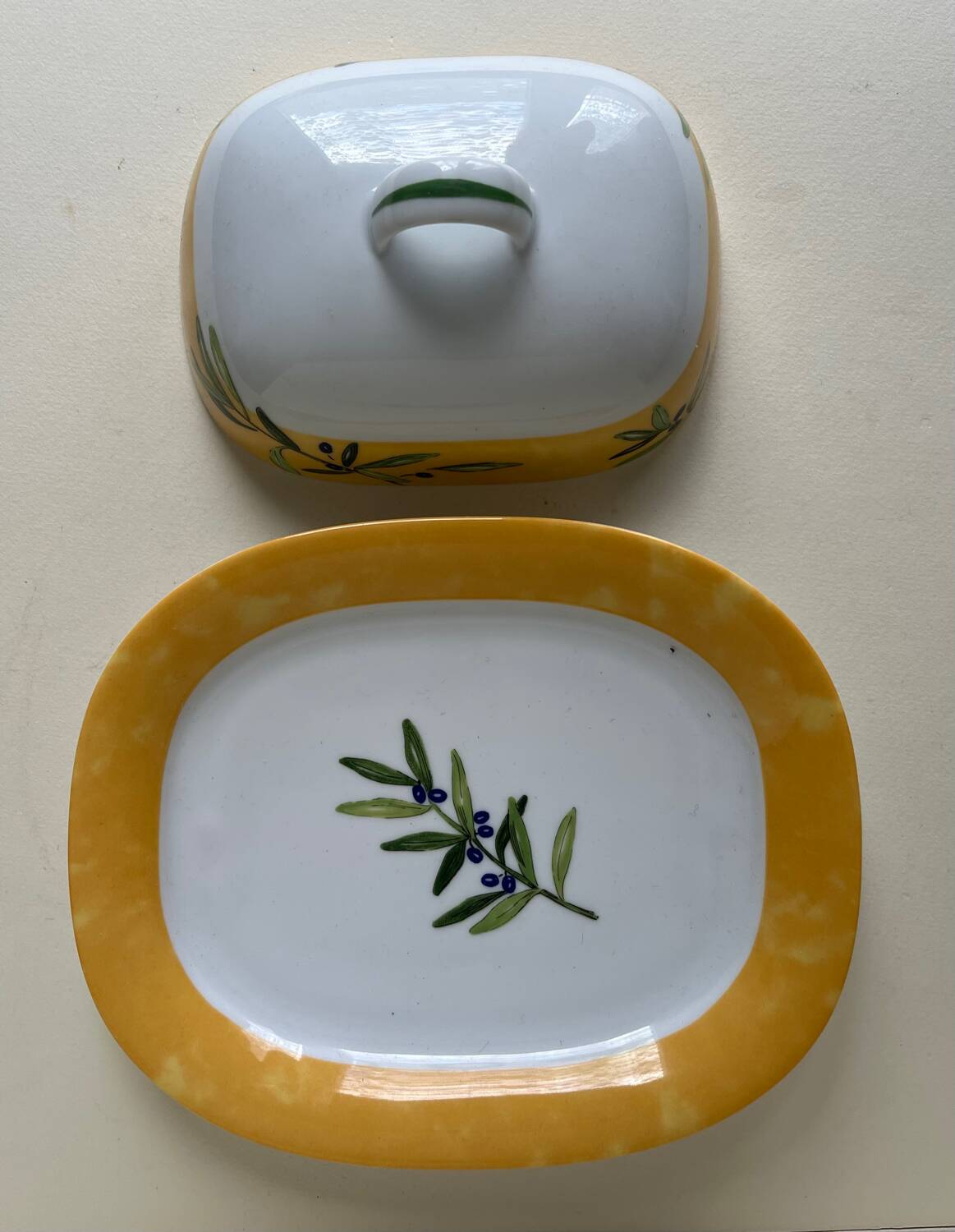 Guy Degrenne porcelain butter dish