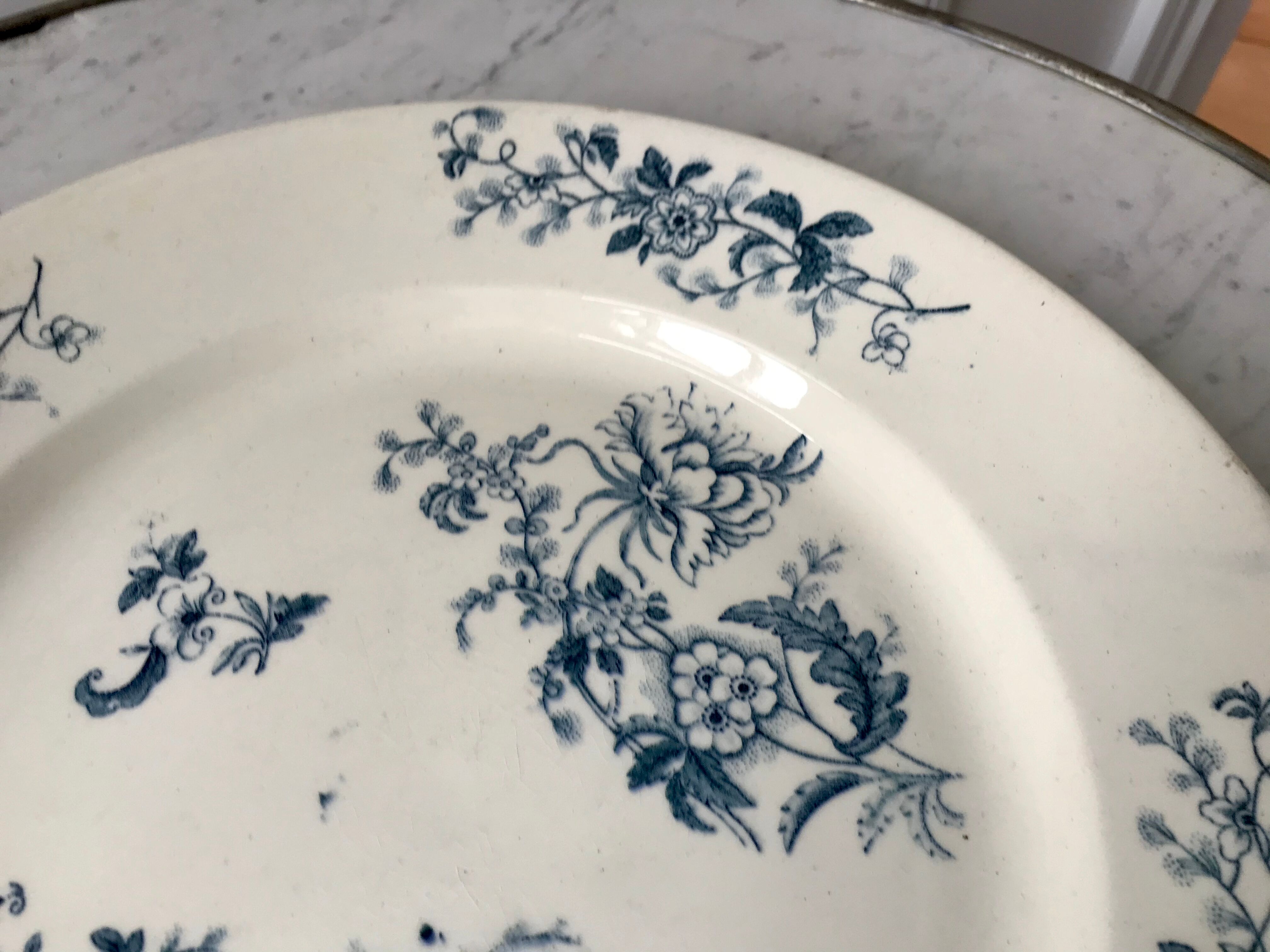 large round flat Terre de Fer Longwy model "YCHO" late nineteenth