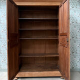 Grande armoire parisienne rénovée 