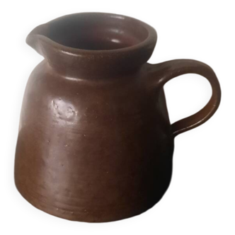 Designer pitcher