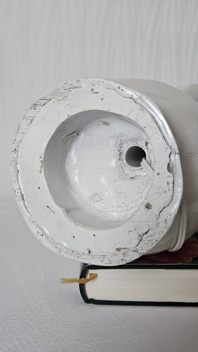 Vintage swan table lamp