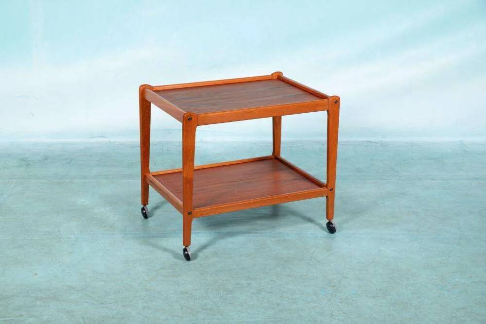 Vintage minimalist service trolley Deen design in teak, bar trolley.