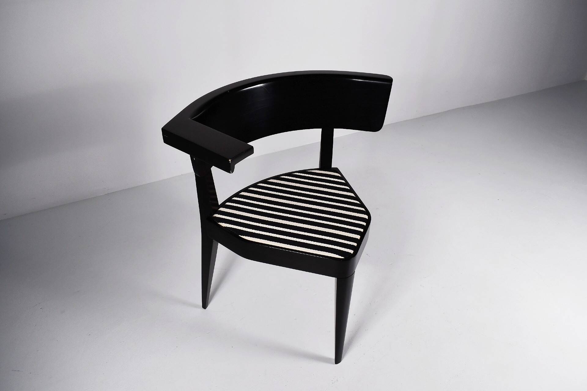 Chaise asymétrique B1 de Stefan Wewerka 1978
