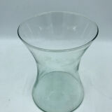 Glass diabolo vase