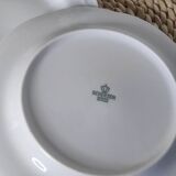 Dessert plates in porcelain